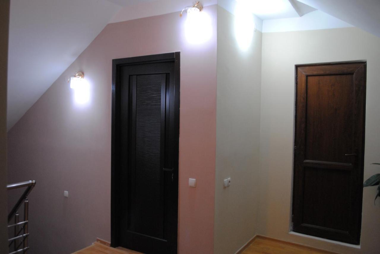 Family Guesthouse - Macharashvili Tbilisi Exterior photo