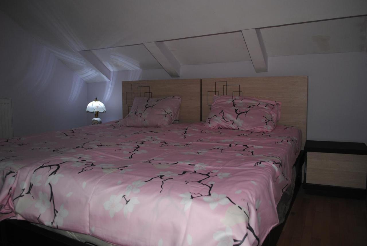 Family Guesthouse - Macharashvili Tbilisi Exterior photo