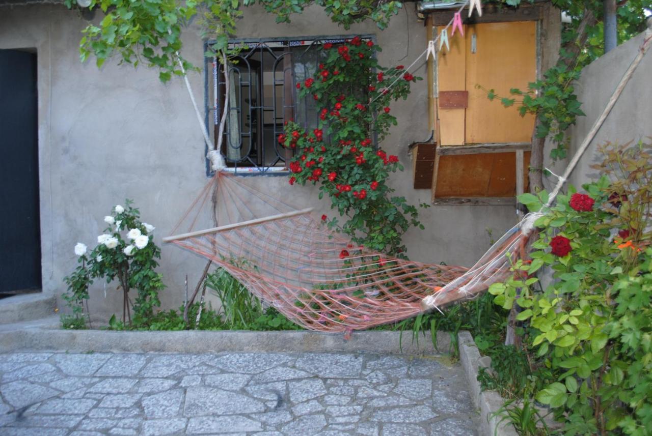 Family Guesthouse - Macharashvili Tbilisi Exterior photo