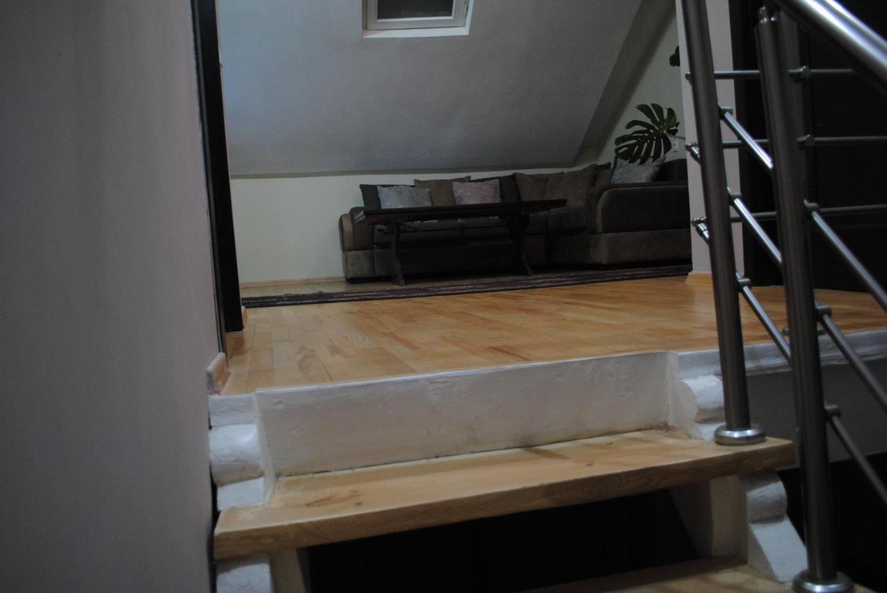 Family Guesthouse - Macharashvili Tbilisi Exterior photo